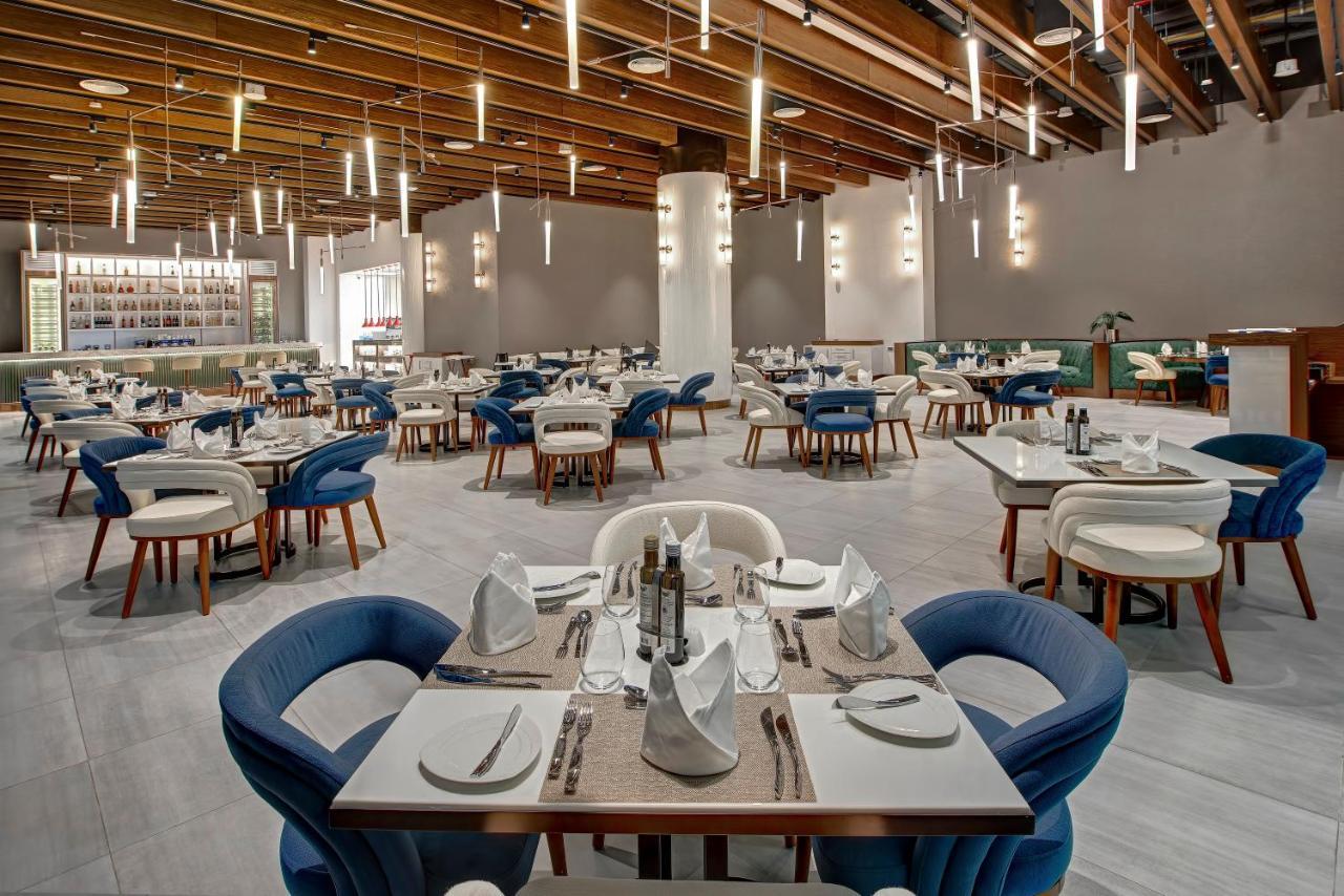 Royal M Al Aqah Beach Resort By Gewan Eksteriør billede The restaurant