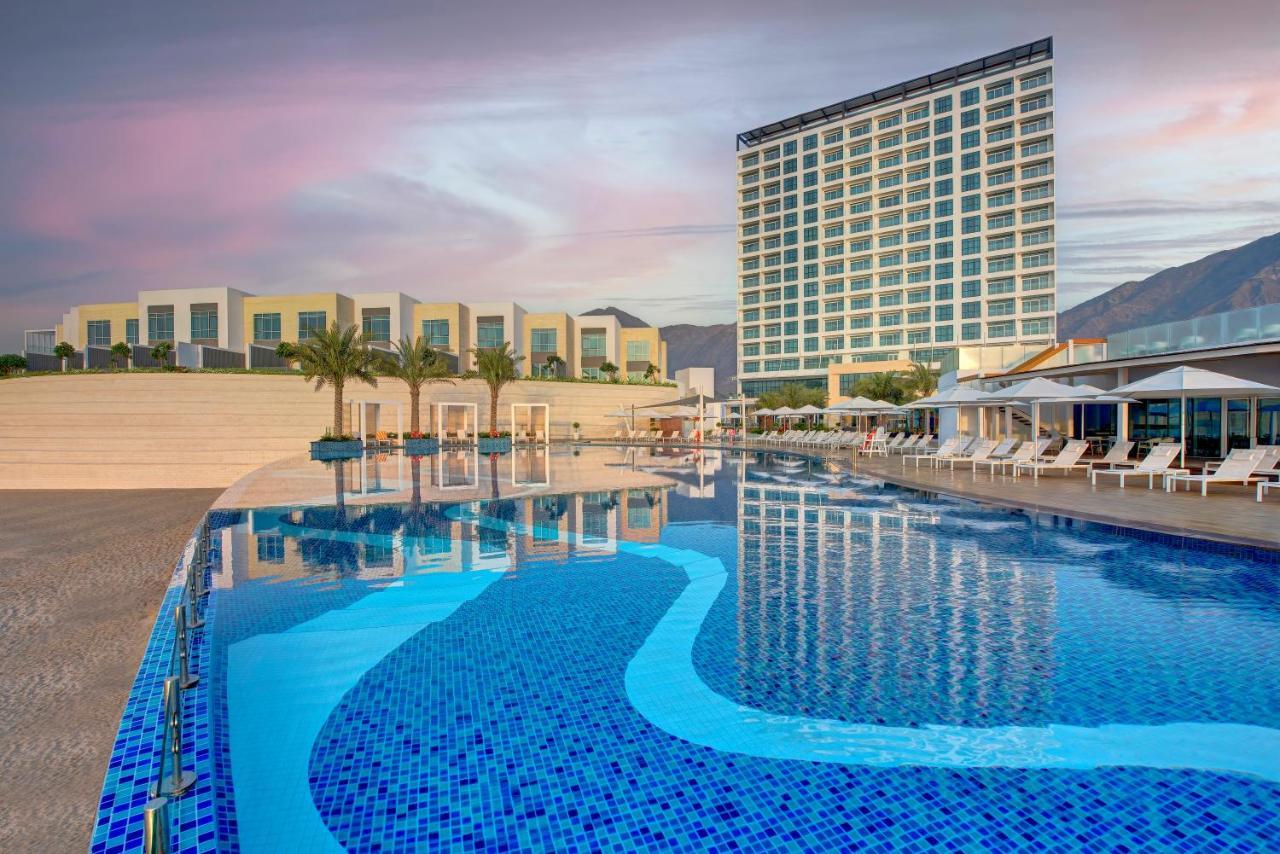 Royal M Al Aqah Beach Resort By Gewan Eksteriør billede The hotel's swimming pool